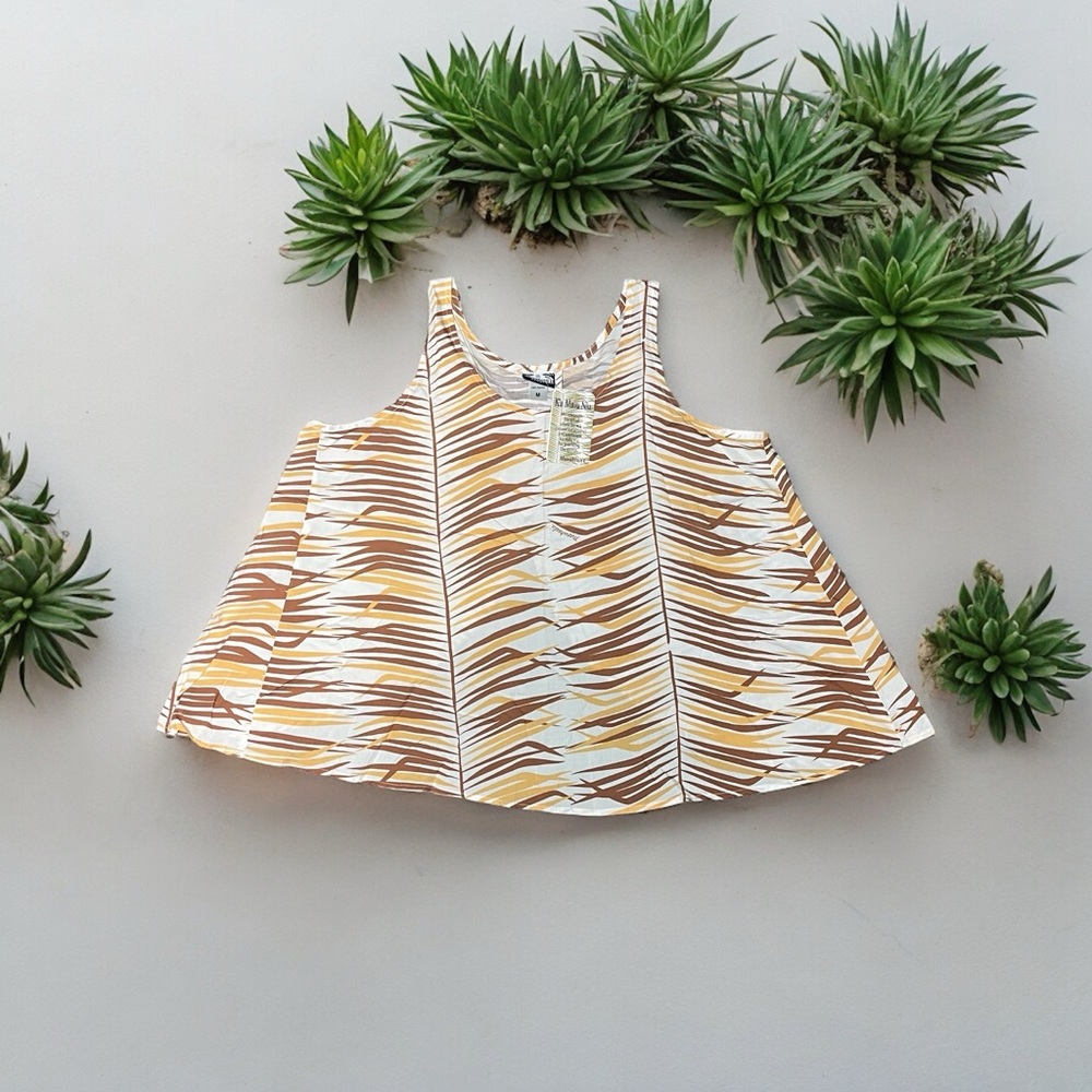 Manuhealii open back tank